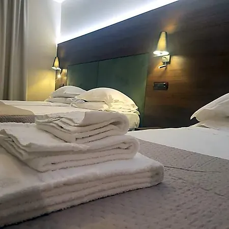 Hotel La Di Castromediano - Al Becco Della Civetta Castelmezzano