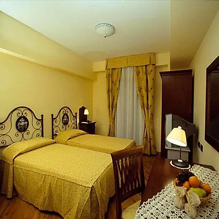 La Di Castromediano - Al Becco Della Civetta Hotel