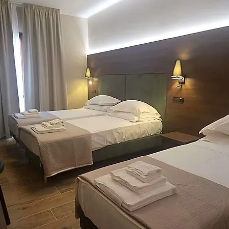 Hotel La Di Castromediano - Al Becco Della Civetta Castelmezzano
