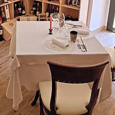 Hotel La Di Castromediano - Al Becco Della Civetta 3*