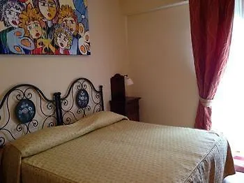 La Di Castromediano - Al Becco Della Civetta 호텔 3*