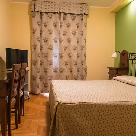 호텔 La Di Castromediano - Al Becco Della Civetta